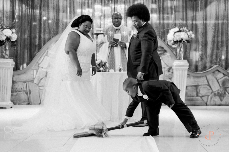 Jumping The Broom | www.chroniclesphotography.com